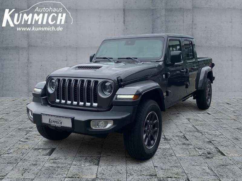 Granite crystal (metallic) Gebraucht 2023 Jeep Gladiator Overland SUV | 68.900 € (Teuer) - Bild 1/4
