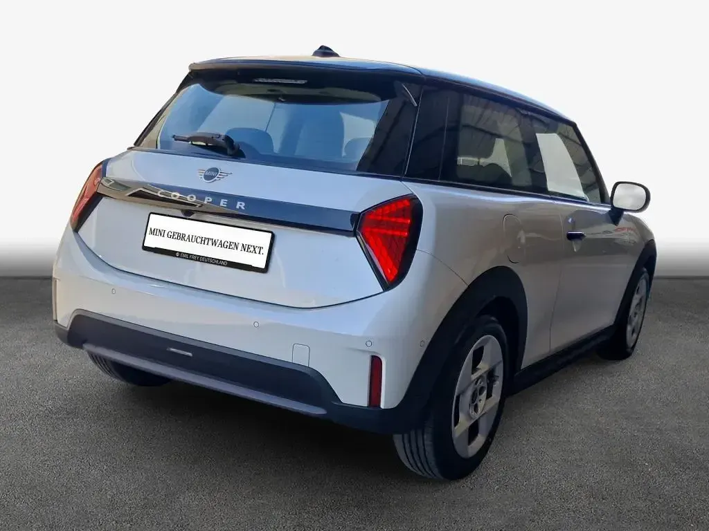 Gebraucht Mini Cooper 156 PS (114 kW) 2024 Weiß Kleinwagen