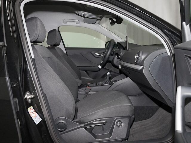 Gebraucht Audi Q2 Advanced Plus 150 PS (110 kW) 2024 Mythosschwarz metallic SUV