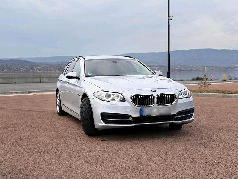 Gebraucht BMW 520 184 PS (135 kW) 2014 Grau Kombi