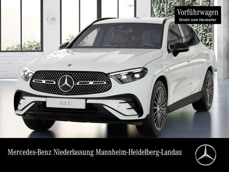 Polarweiß Gebraucht 2024 Mercedes GLC200 AMG SUV | 53.990 € (Fairer Preis) - Bild 1/3