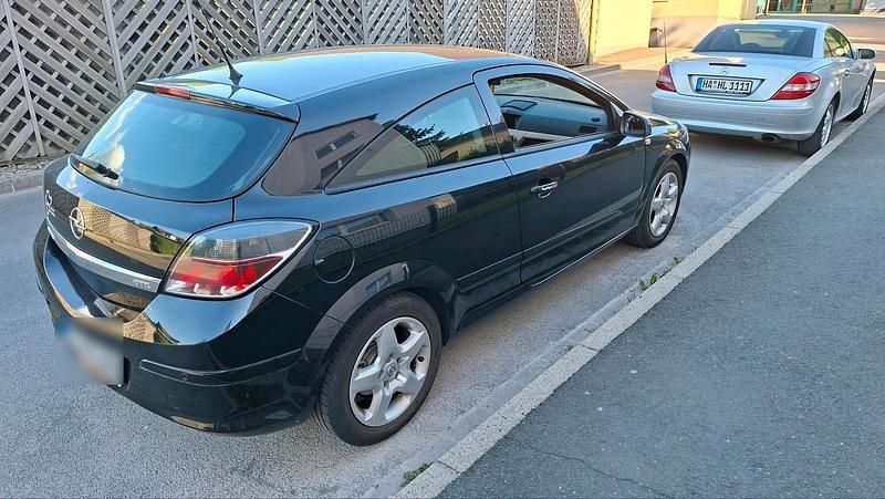 Gebraucht 2009 Opel Astra GTC Coupé | 2.300 € (Fairer Preis) - Bild 1/4