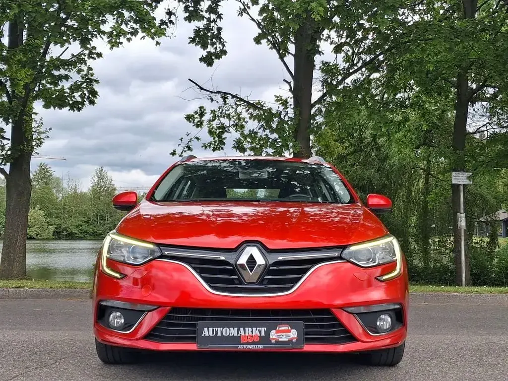 Gebraucht Renault Mégane 101 PS (74 kW) 2017 Rot Limousine