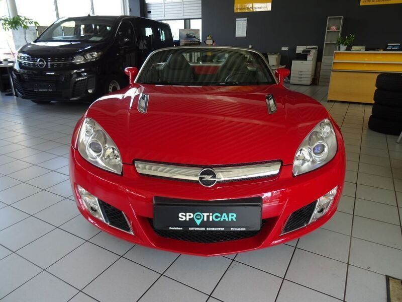 Gebraucht Opel GT 264 PS (194 kW) 2009 Victoriarot Cabrio