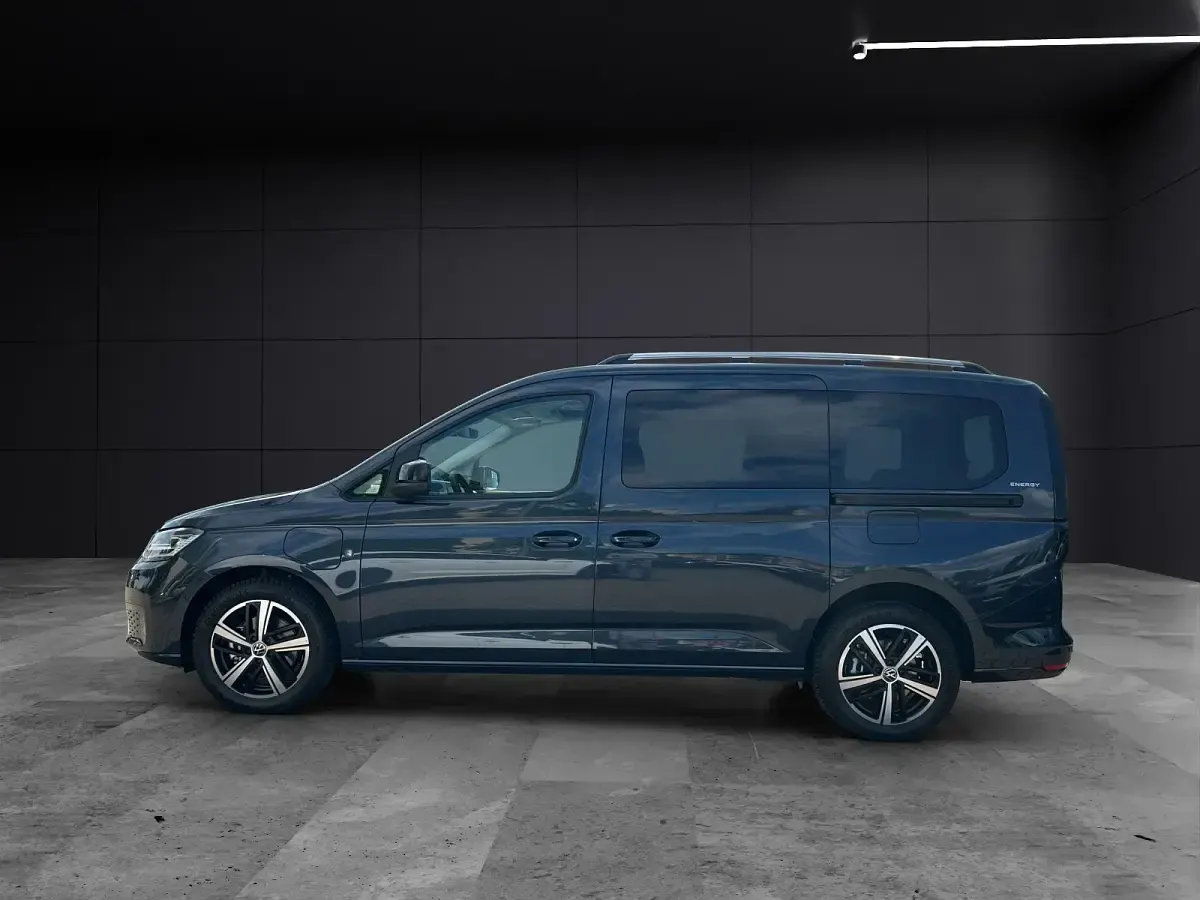 Neu VW Caddy Maxi Life 116 PS (85 kW) 2026 Starlight blue metallic Van / Kleinbus