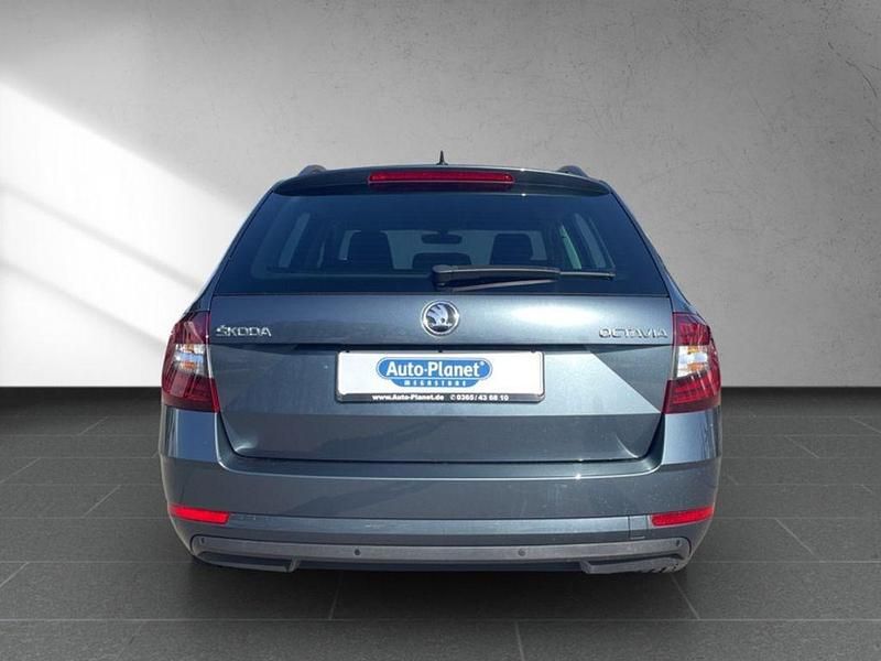 Gebraucht Skoda Octavia Soleil 150 PS (110 kW) 2019 Grau Kombi
