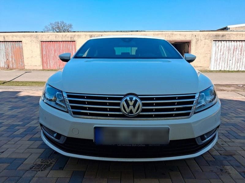 Gebraucht VW Passat 177 PS (130 kW) 2014 Weiß Coupé