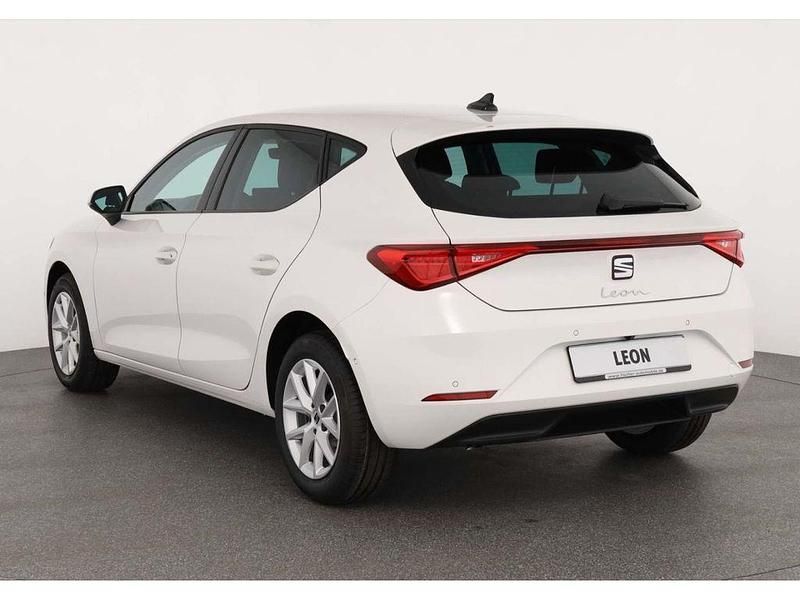Neu Seat Leon 150 PS (110 kW) 2025 Weiß Limousine