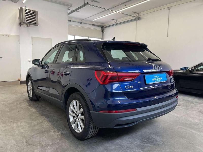 Gebraucht Audi Q3 150 PS (110 kW) 2023 Navarrablau metallic SUV