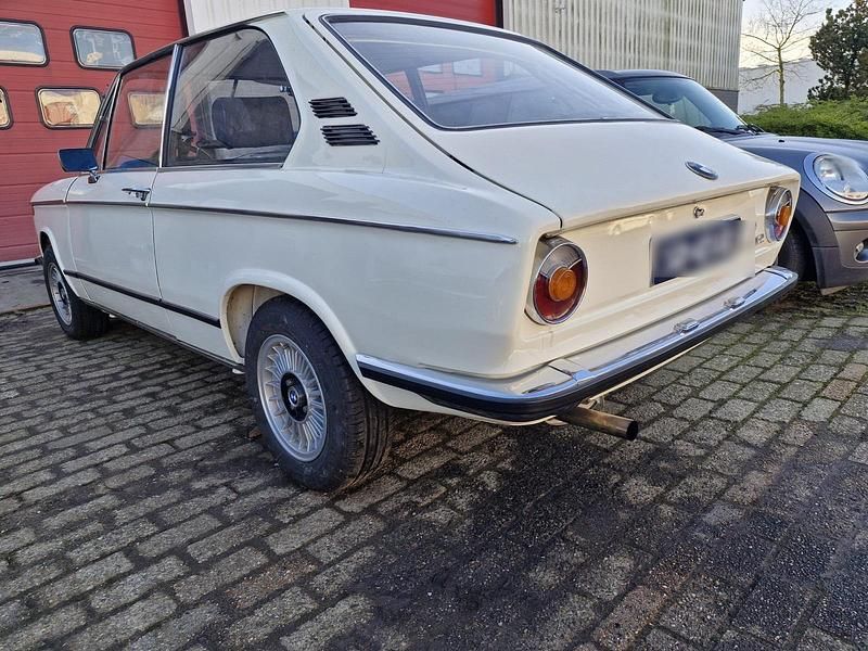 Gebraucht BMW 2002 100 PS (73 kW) 1973 Weiß Limousine