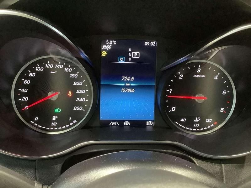 Rot Gebraucht 2019 Mercedes C220 AMG line Kombi | 19.800 € (Guter Preis) - Bild 1/4