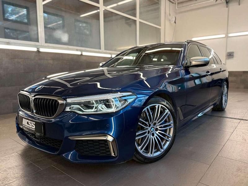 Mediterranblau Gebraucht 2018 BMW 550 M Sport Kombi | 31.988 € (Fairer Preis) - Bild 1/4