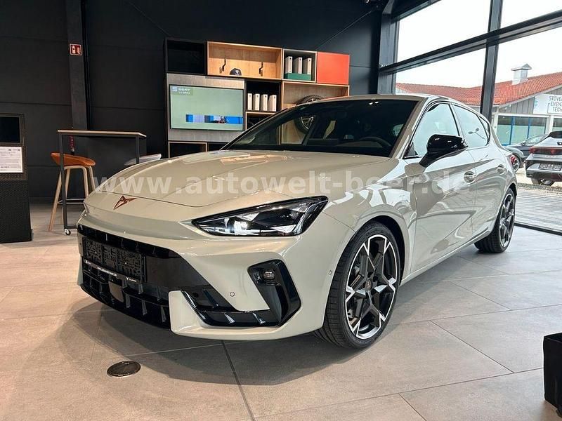 Grau Neu 2025 Cupra Leon VZ Limousine | 41.150 € (Guter Preis) - Bild 1/4