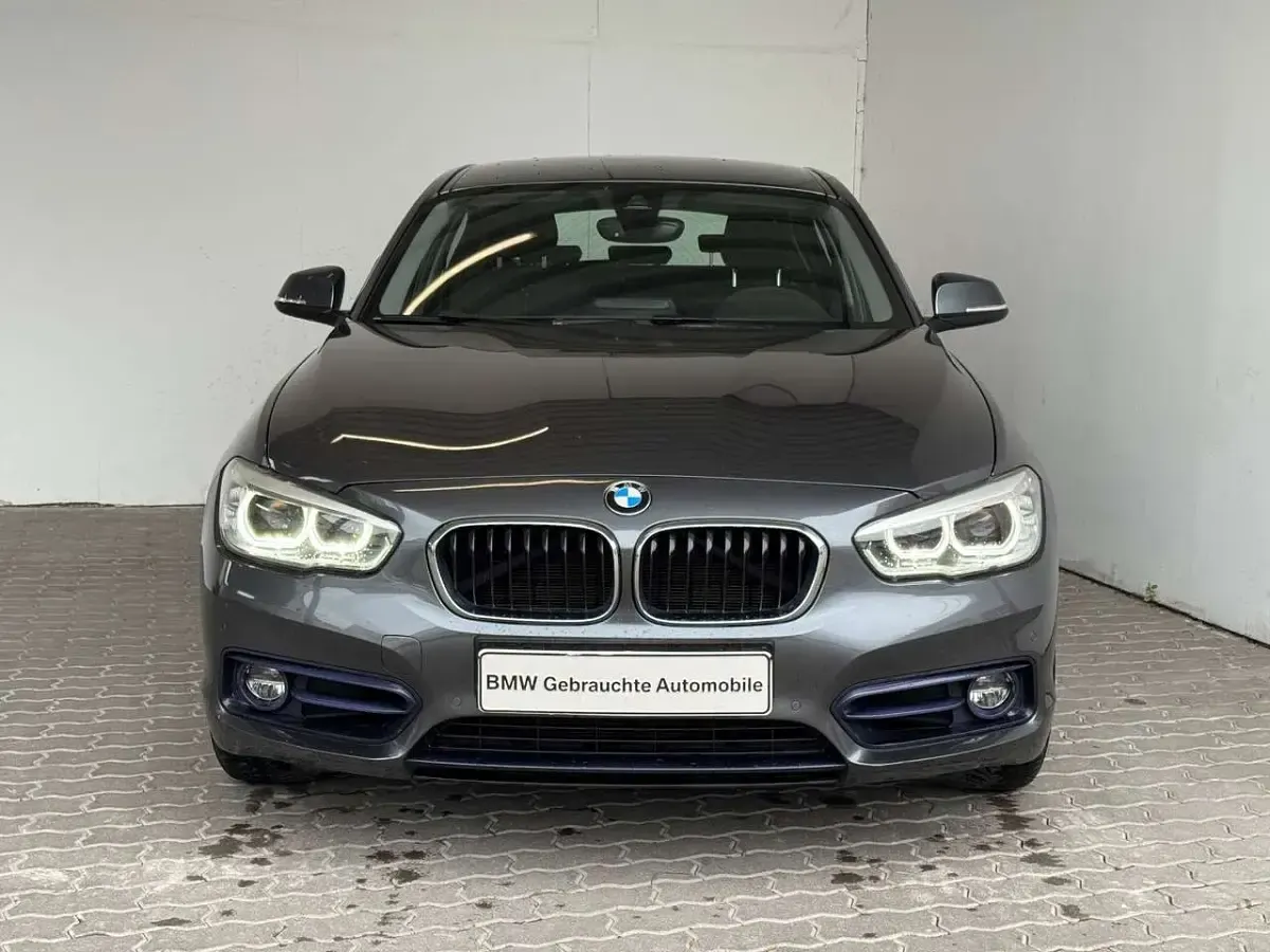 Gebraucht BMW 120 Sport Line 184 PS (135 kW) 2018 Grau Kleinwagen