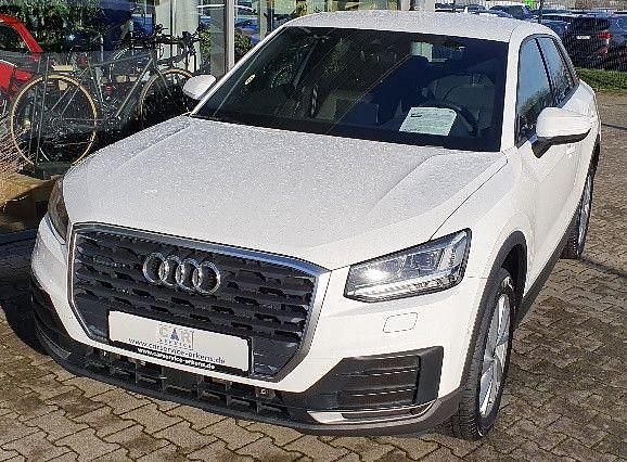 Usata Audi Q2 150 CV (110 kW) 2017 Bianco SUV