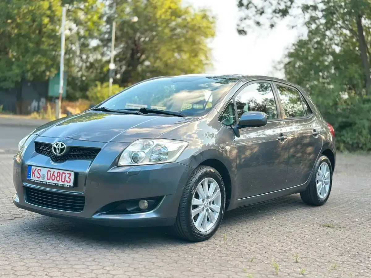 Gebraucht Toyota Auris Executive 124 PS (91 kW) 2007 Grau Kleinwagen