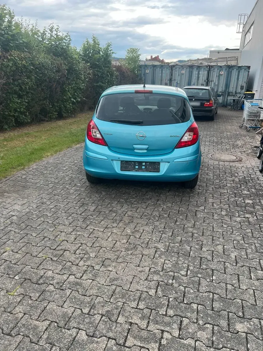 Gebraucht Opel Corsa Edition 80 PS (58 kW) 2010 Blau Kleinwagen