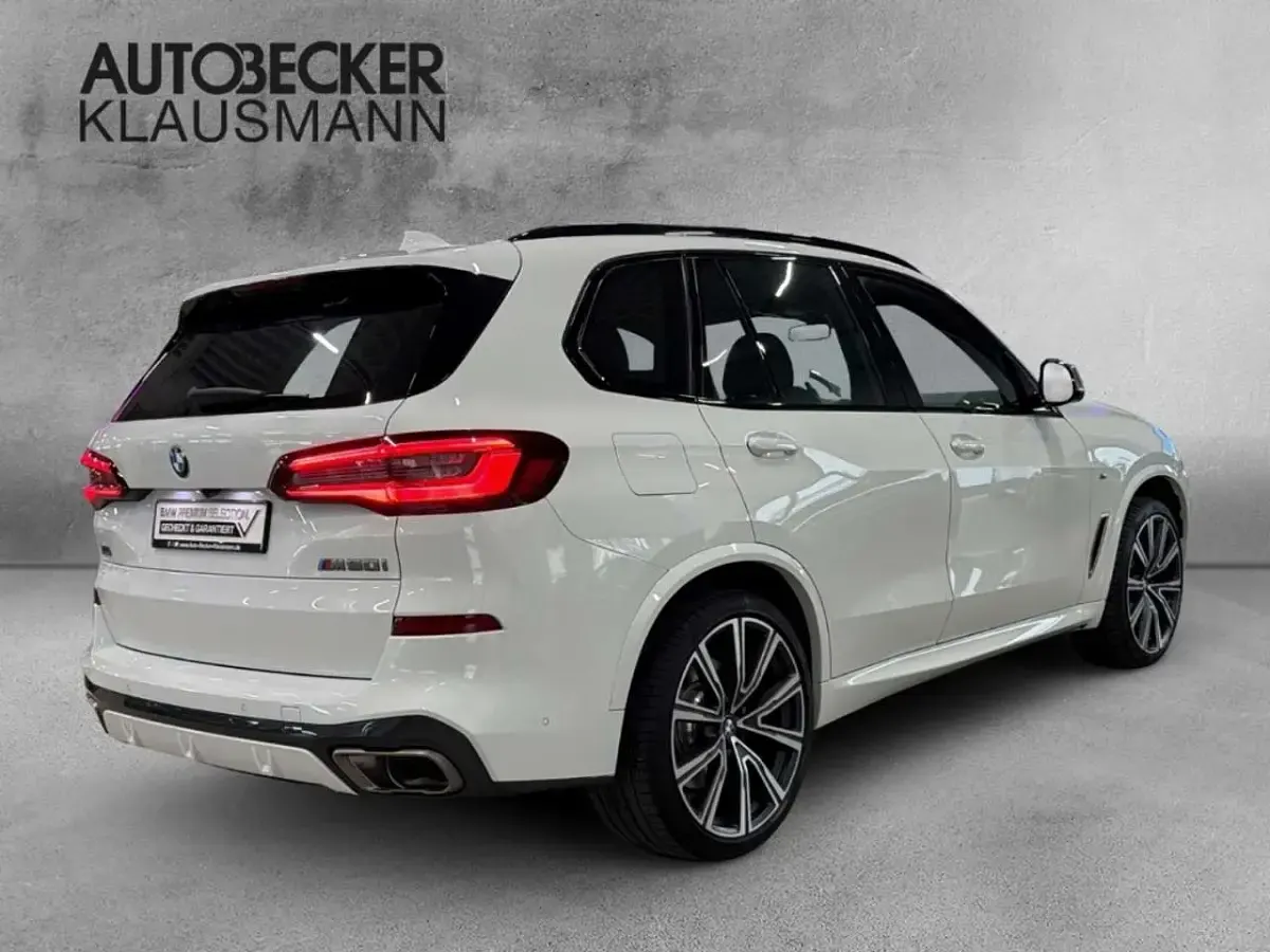 Gebraucht BMW X5 M Sport 530 PS (389 kW) 2023 Alpinweiss iii SUV