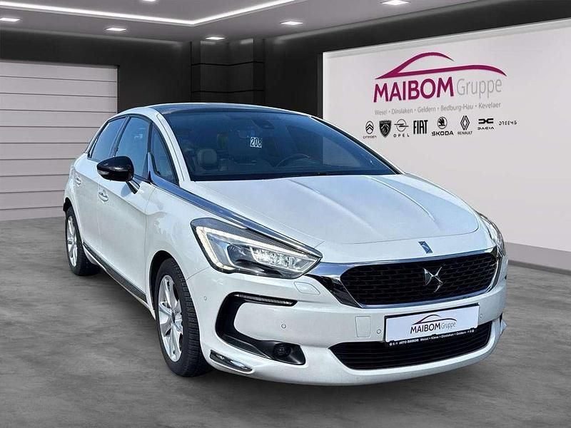 Gebraucht DS Automobiles DS5 120 PS (88 kW) 2016 Lack weiss perlglänzend/metall Kleinwagen