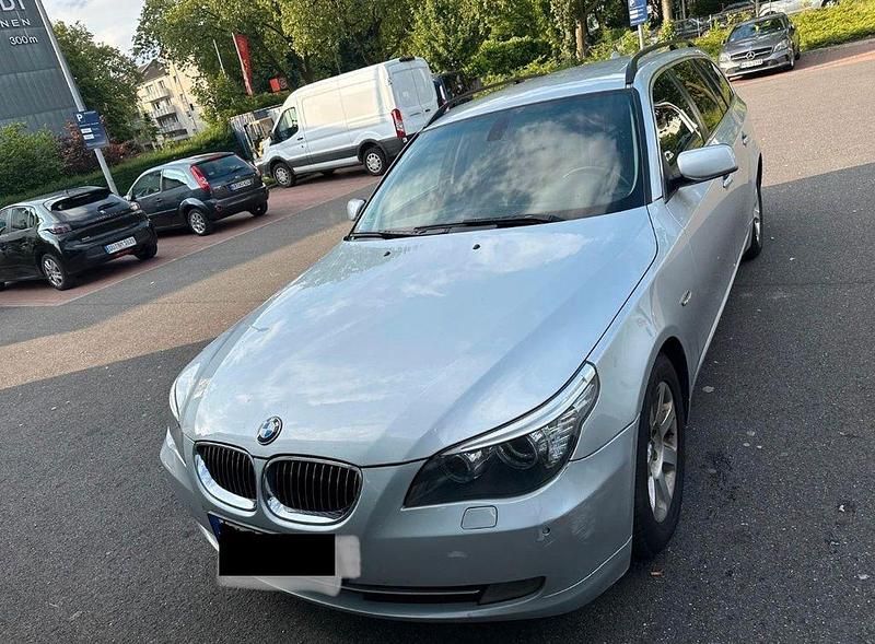 Silber Gebraucht 2008 BMW 525 Kombi | 3.500 € (Superpreis) - Bild 1/4
