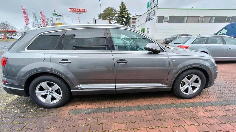 Gebraucht Audi Q7 S-Line 272 PS (200 kW) 2015 Grau SUV
