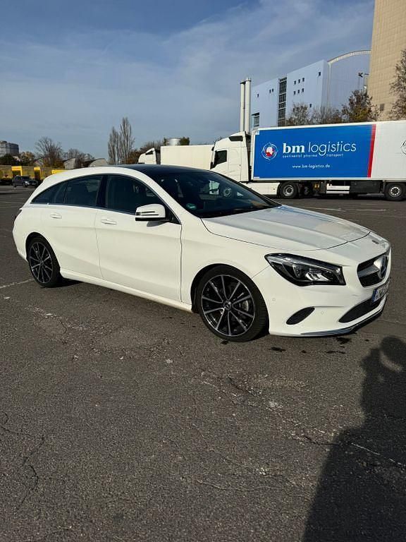Gebraucht Mercedes CLA180 122 PS (89 kW) 2018 Weiß Limousine