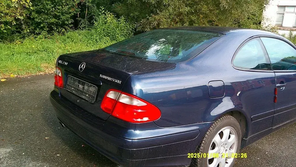 Gebraucht Mercedes CLK230 193 PS (141 kW) 2000 Blau Coupé