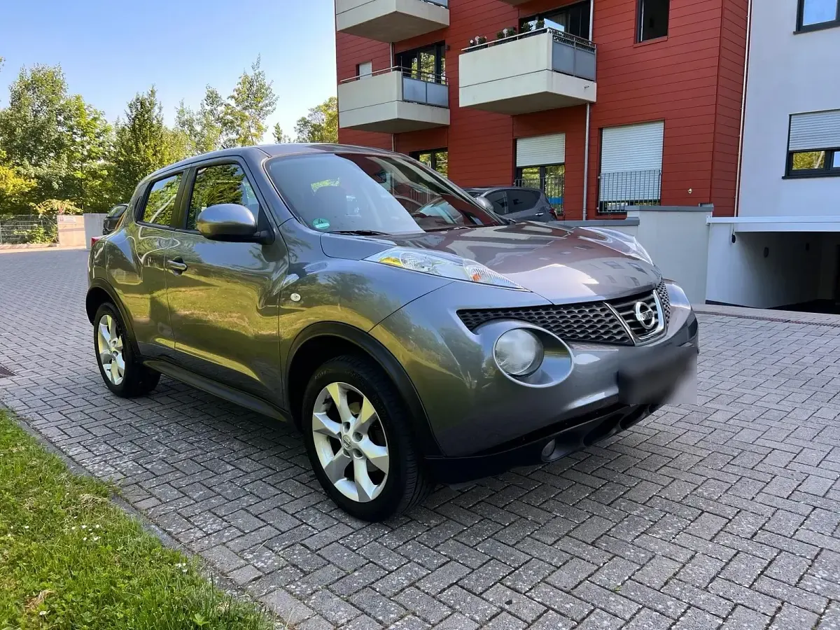 Gebraucht Nissan Juke 110 PS (80 kW) 2012 Grau SUV