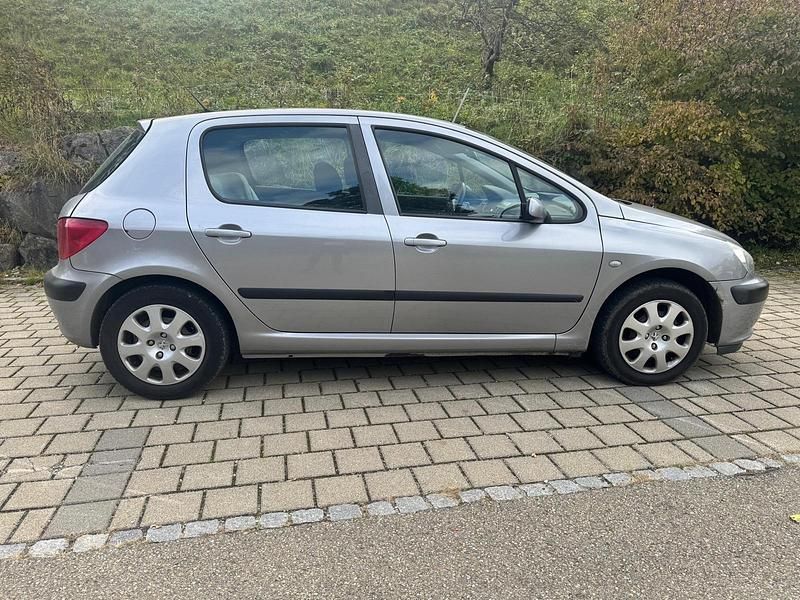 Gebraucht Peugeot 307 109 PS (80 kW) 2004 Silber Kleinwagen