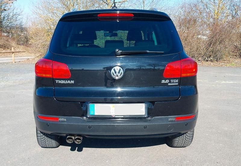 Gebraucht VW Tiguan 140 PS (102 kW) 2011 Schwarz SUV