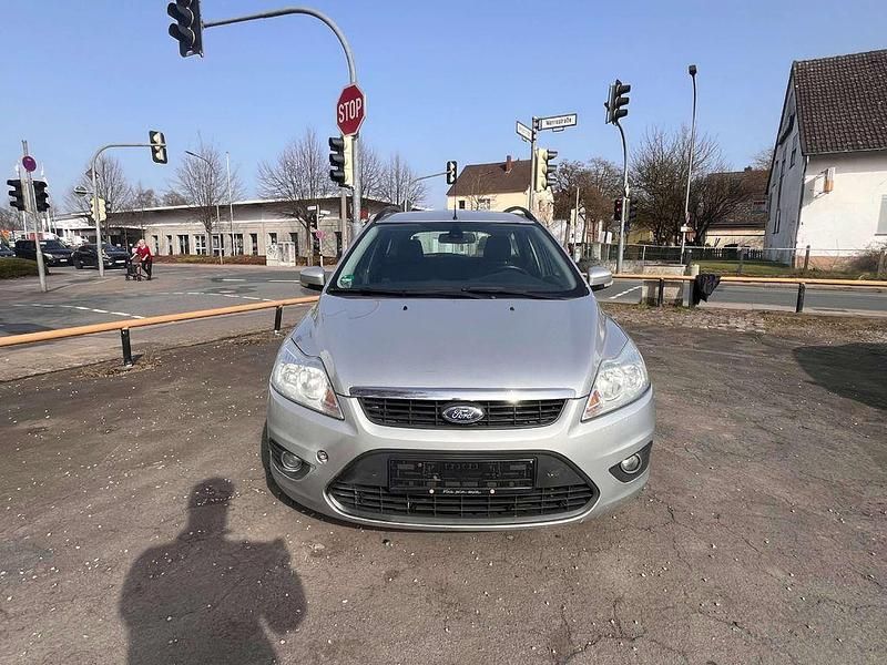 Gebraucht Ford Focus Viva 109 PS (80 kW) 2011 Silber Kombi