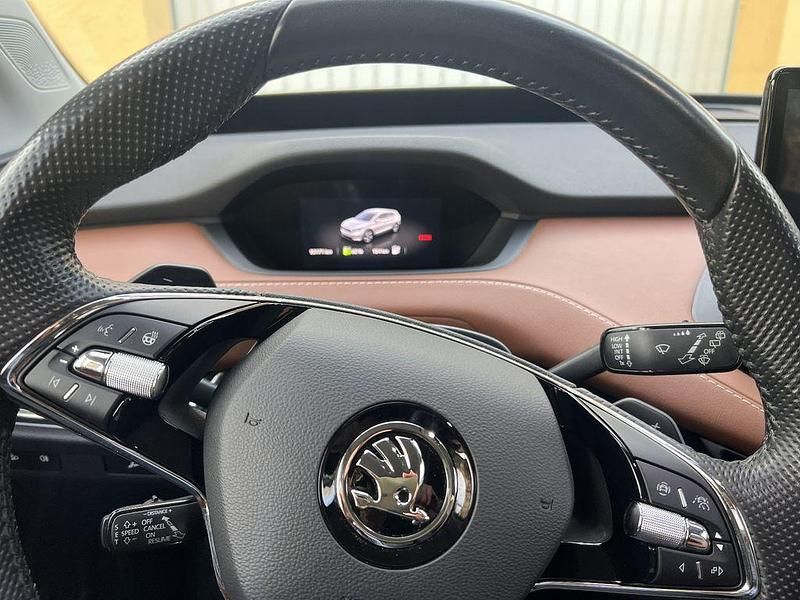 Gebraucht Skoda Enyaq iV 150 kW (204 PS) 2022 Silber SUV