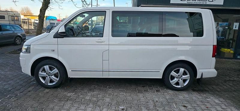 Usado VW Multivan 179 HP (131 kW) 2013 Branco Monovolume