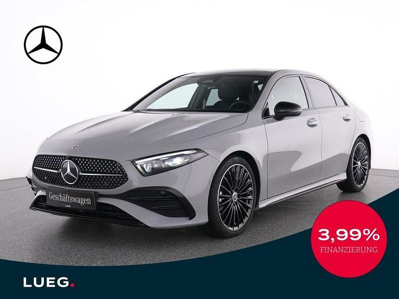 Grau Gebraucht 2025 Mercedes A200 AMG Limousine | 37.790 € (Teuer) - Bild 1/4