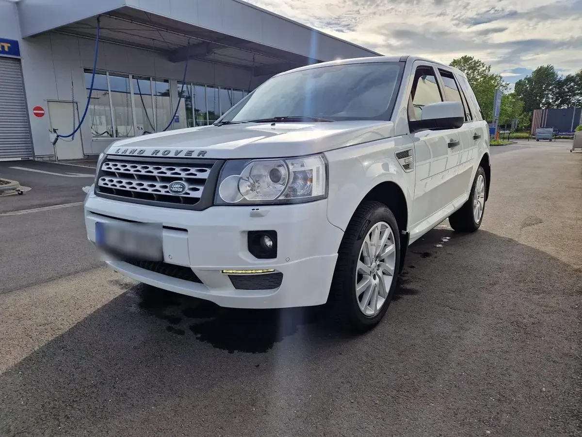 Gebraucht Land Rover Freelander 2 190 PS (139 kW) 2011 Weiß SUV