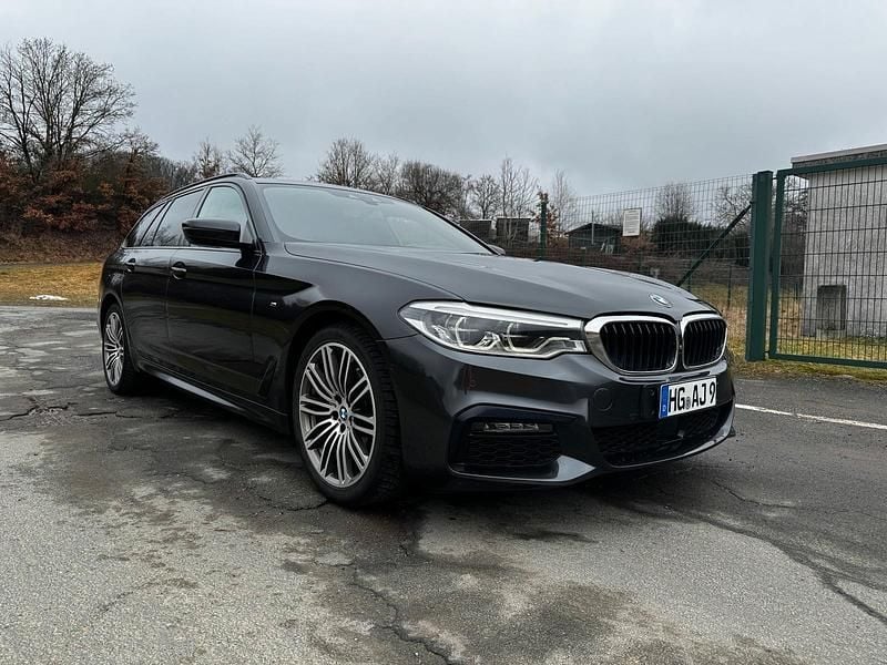 Gebraucht BMW 540 Shadowline 340 PS (250 kW) 2019 Grau Kombi