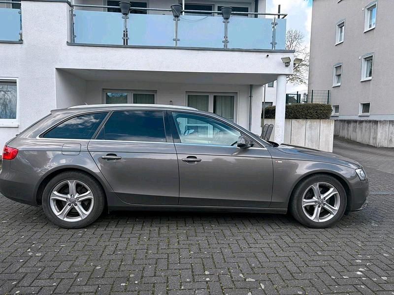 Gebraucht Audi A4 150 PS (110 kW) 2014 Braun Kombi