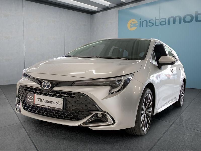 Silber Neu 2024 Toyota Corolla Kombi | 32.949 € - Bild 1/4