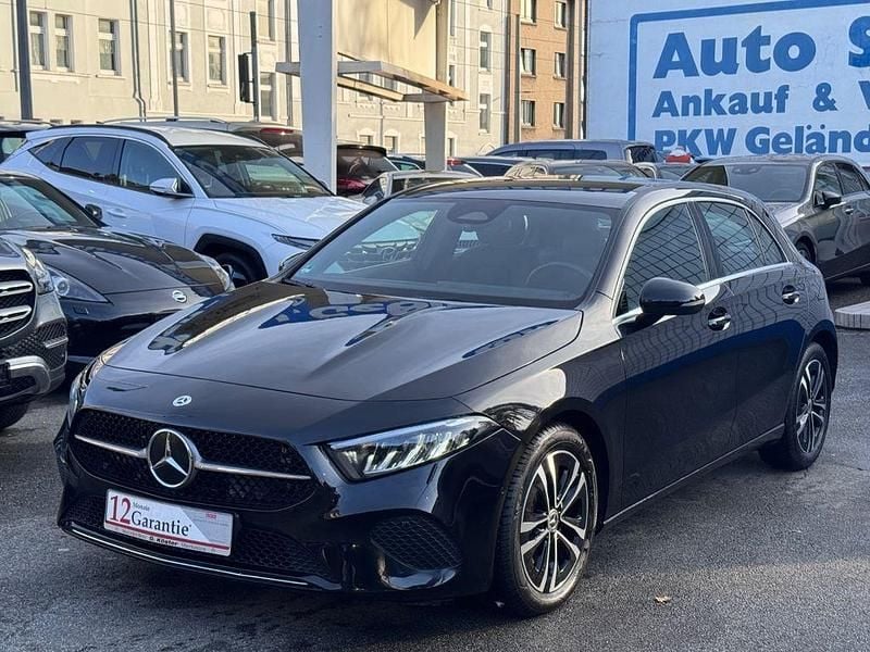 Gebraucht Mercedes A180 Advanced 136 PS (100 kW) 2023 Schwarz Limousine