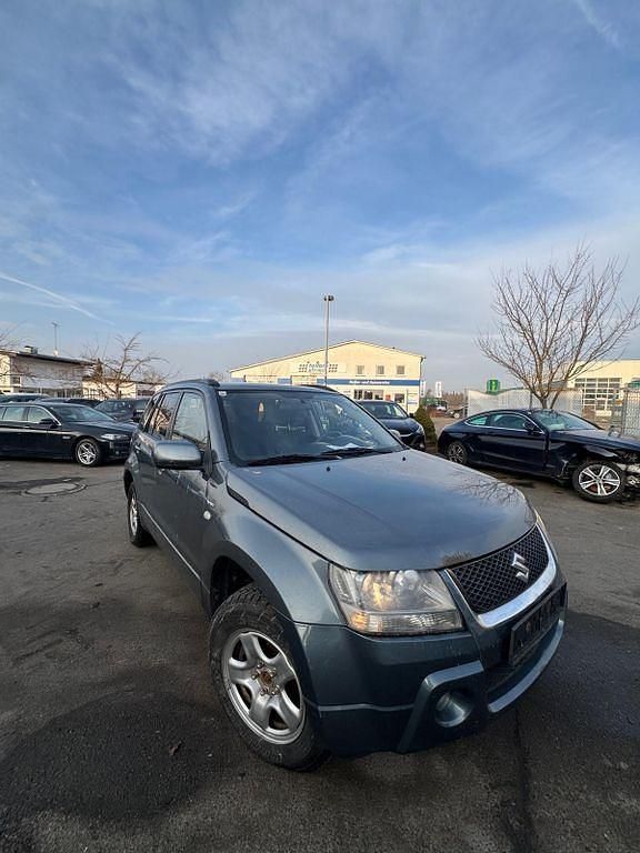 Silber Gebraucht 2008 Suzuki Grand Vitara Comfort SUV | 2.499 € (Fairer Preis) - Bild 1/4