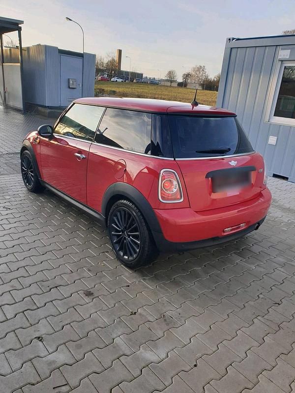 Second-hand Mini ONE 116 CP (85 kW) 2011 Roșu Hatchback