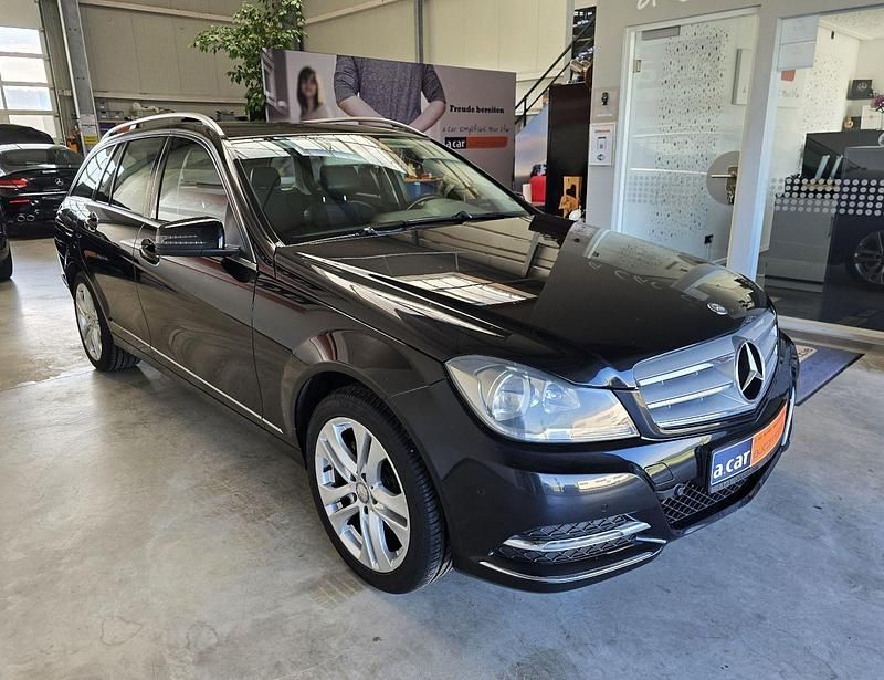 Schwarz Gebraucht 2012 Mercedes C180 Avantgarde Kombi | 4.990 € (Guter Preis) - Bild 1/4