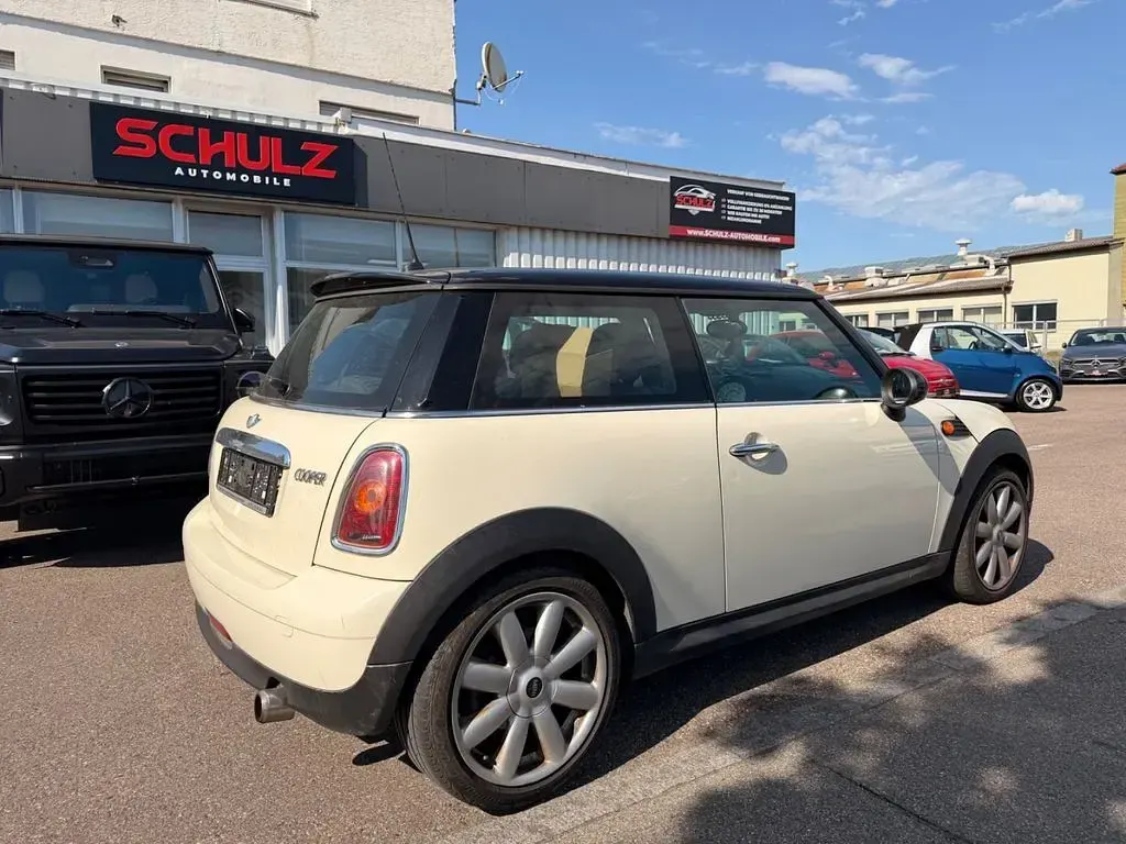 Gebraucht Mini Cooper 120 PS (88 kW) 2007 Weiß Kleinwagen