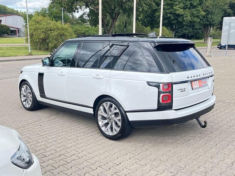 Gebraucht Land Rover Range Rover Vogue 340 PS (250 kW) 2018 Weiß SUV