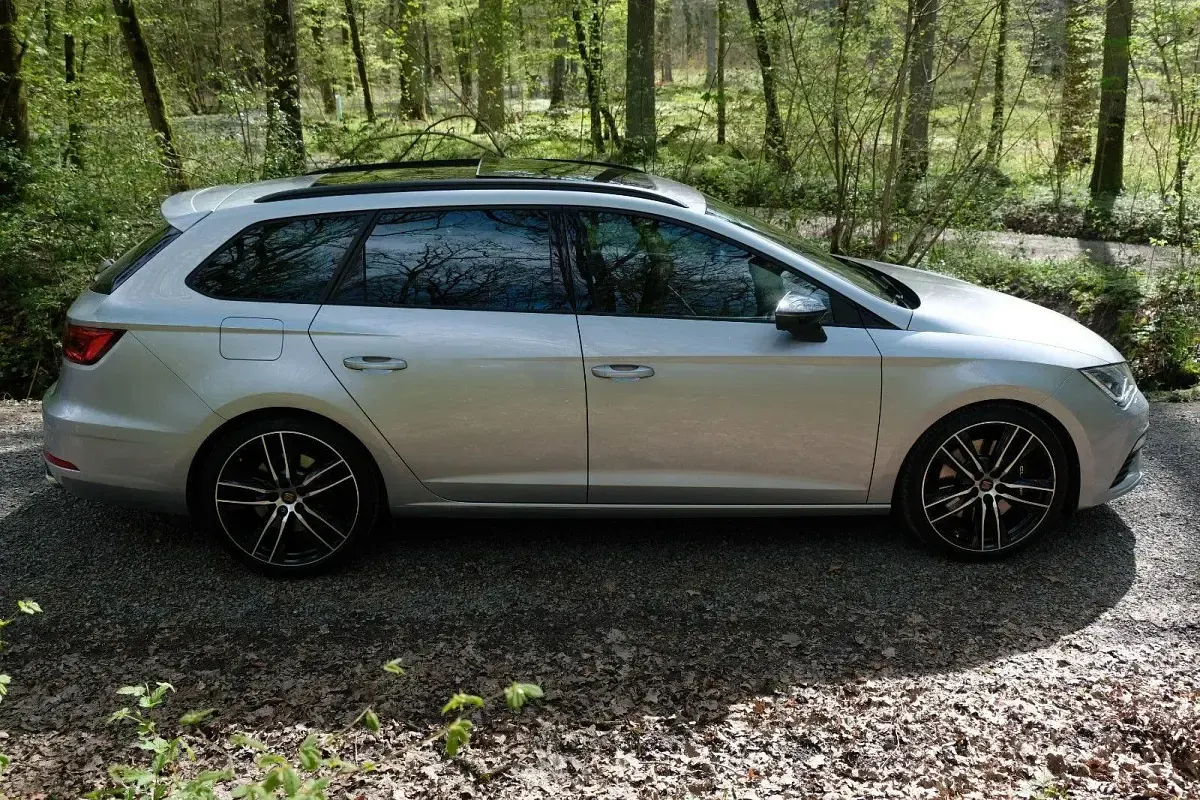 Gebraucht Seat Leon 4Drive 300 PS (220 kW) 2019 Silber Kombi