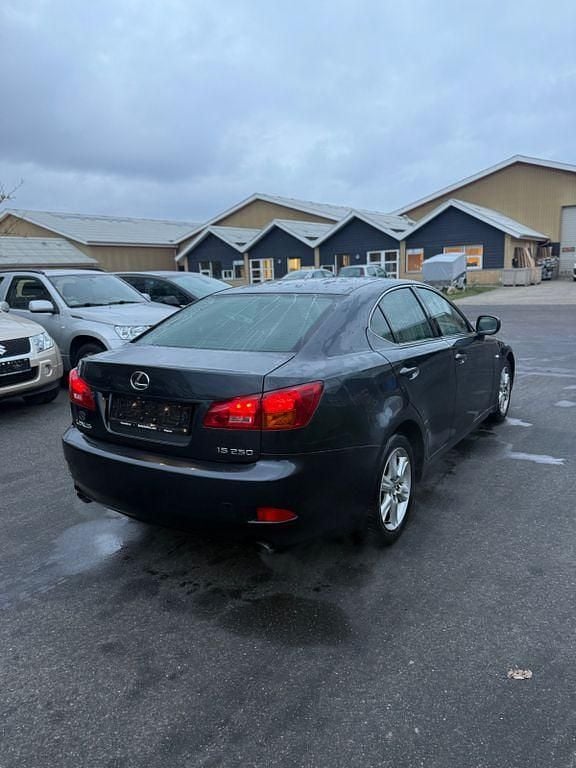 Gebraucht Lexus IS250 208 PS (152 kW) 2006 Grau Limousine