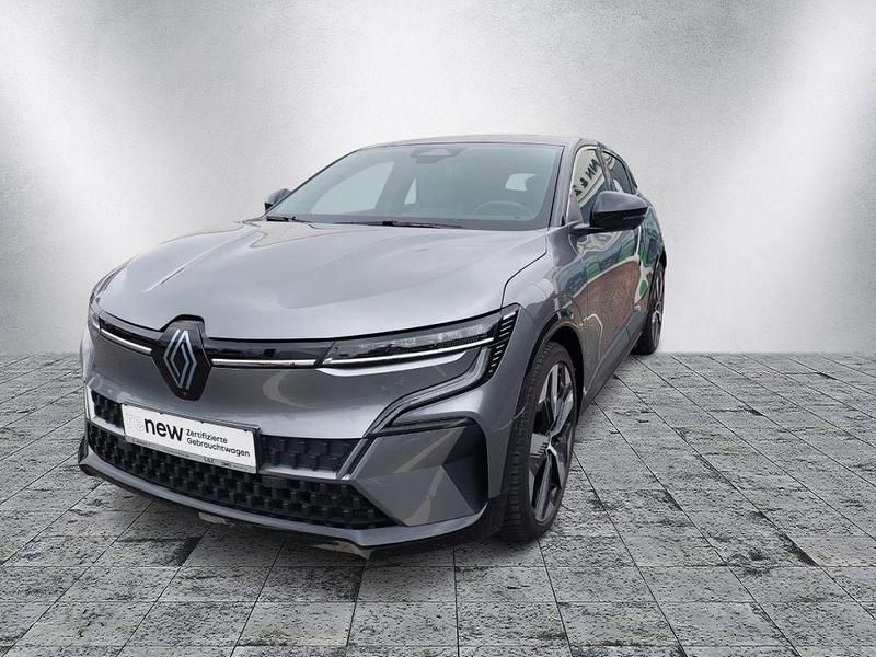 Dolomitgrau (metallic) Gebraucht 2023 Renault Mégane IV Equilibre Limousine | 24.980 € (Teuer) - Bild 1/4
