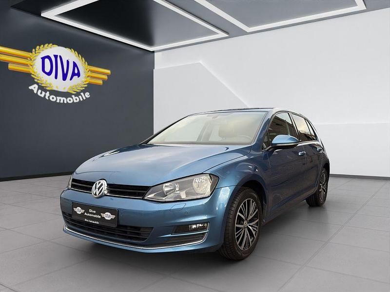 Blau Gebraucht 2016 VW Golf Allstar Limousine | 13.750 € (Fairer Preis) - Bild 1/4