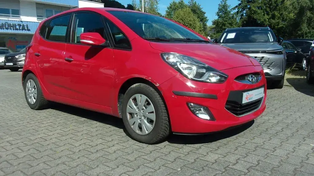 Gebraucht Hyundai ix20 Edition 116 PS (85 kW) 2013 Rot Kleinwagen