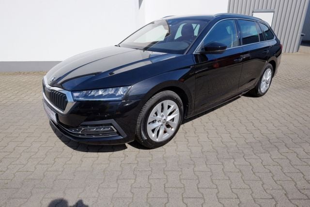 Andere Gebraucht 2024 Skoda Octavia Style Kombi | 31.999 € (Guter Preis) - Bild 1/4